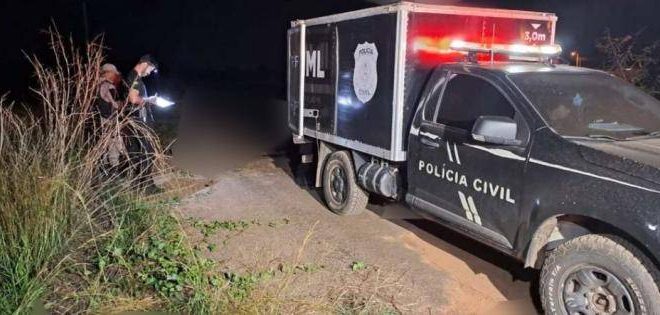 Adolescente de 17 anos interrogado pelo tribunal do crime e executado em Rio Branco. Vídeo
