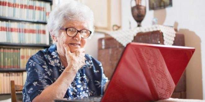 Projeto cria Programa de Inclusão Digital para Idosos