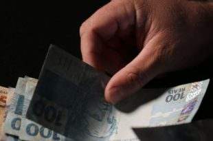 Candidatos que não fazem campanha recebem R$ 5,8 mi do fundo eleitoral