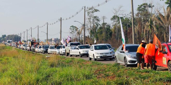 Mega carreata de Petecão leva 5 mil veículos ao Segundo Distrito: "O povo já decidiu".