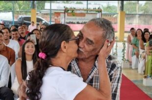 Avô de 60 netos realiza em Projeto Cidadão o sonho de casar