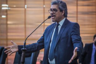 Edvaldo solicita urgência nos processos de indenização de servidores do Depasa e Detran