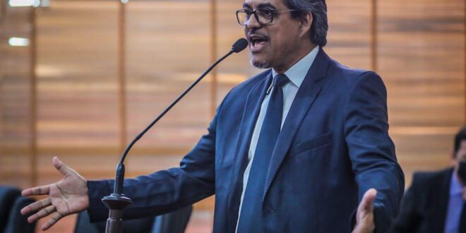 Edvaldo solicita urgência nos processos de indenização de servidores do Depasa e Detran