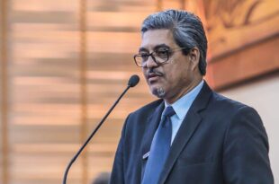 Projeto de Edvaldo Magalhães que reconhece a profissão de Tecnólogo em Processos Escolares tem veto derrubado e passa a ser lei