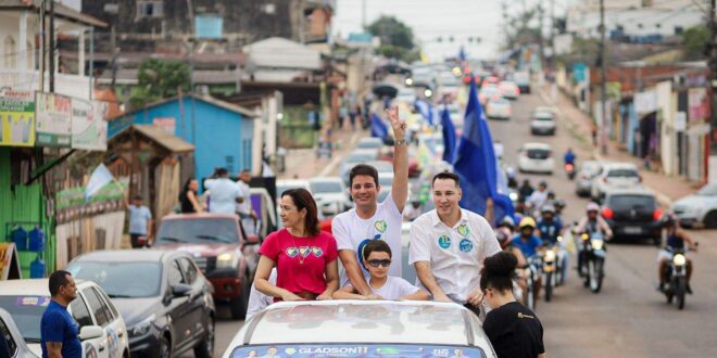 Gladson mostra força em mega carreata no Calafate