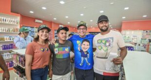 Gladson e Mailza inauguram comitê em Vila Campinas