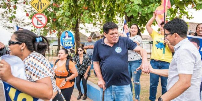 Candidato ao Senado, Dr. Jenilson é abraçado pela militância de Flaviano Melo em bandeiraço