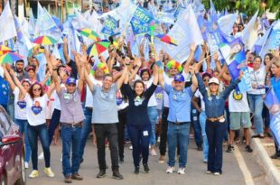 Caminhada da Esperança: campanha de Mara toma avenida de Epitaciolândia