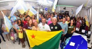 “Depois de 20 anos de Florestania e de Gladson, Acre ficou no atraso, precisamos mudar,  diz Mara em lançamento de candidatura de Luziel