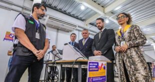 TRE realiza solenidade de abertura de carga e lacre das unas eletrônicas