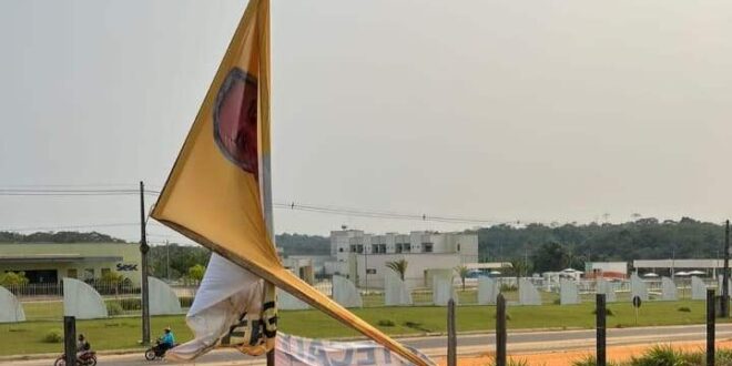 Campanha de Petecão sofre atos de vandalismo nas ruas e expõe desespero de adversário