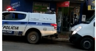 Polícia flagra suspeito de furto dormindo em telhado