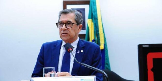 Comissão aprova projeto que combate discriminação de idosos em seguros de vida
