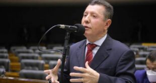 Projeto determina que panfleto de campanha eleitoral seja em material reciclado