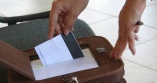 Problemas nas urnas eletrônicas: brasileiros no Japão votaram com cédulas de papel