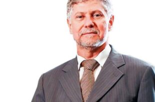 Ex-Diretor do BNDES esclarece financiamentos a projetos no exterior