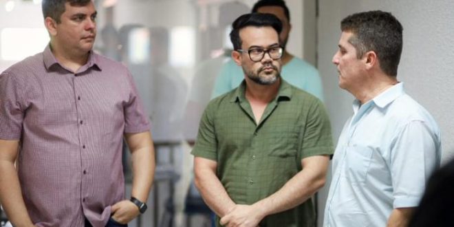 Governo realiza visitas técnicas ao Hospital João Câncio, em Sena Madureira, para dar celeridade às obras