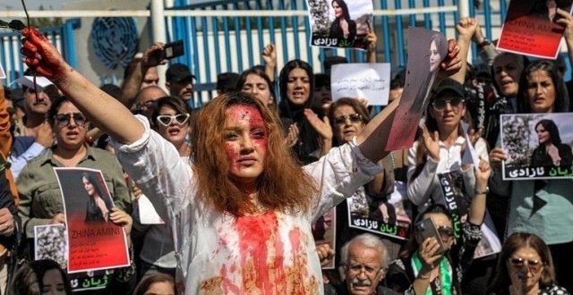 Protestos no Irã chegam a escolas e interrompem aulas
