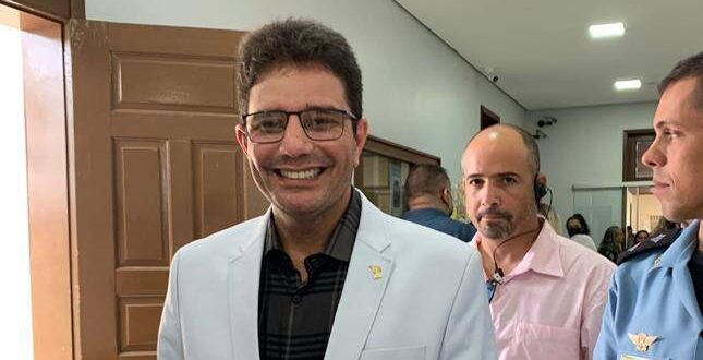 Gladson diz que não haverá greve dos médicos porque Estado vai cumprir acordo com categoria