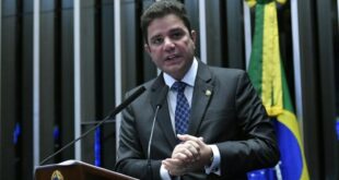 Governo antecipa pagamento de servidores do Estado em homenagem ao Dia do Servidor