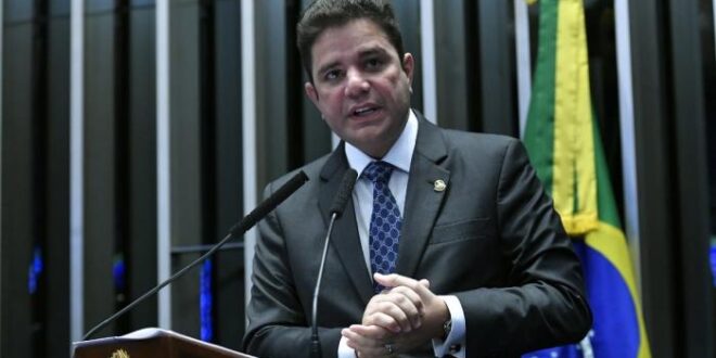 Governo antecipa pagamento de servidores do Estado em homenagem ao Dia do Servidor
