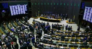 Orçamento Secreto: Deputados com mais recursos receberam mais votos