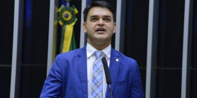 Proposta determina que dano à imagem independe de violação à honra