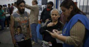 Grupos acionam TSE e acusam irregularidades na votação do 1º turno brasileiro nos EUA