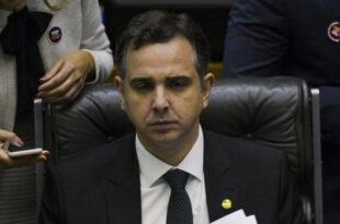 Pacheco resiste a pressão de aliado e reafirma neutralidade no segundo turno