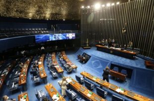 Senado aprova por unanimidade PL de custeio do piso da enfermagem
