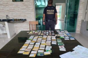 PF investiga retenção de cartões do Bolsa Família em troca de empréstimos