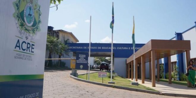 Secretaria de Educação desmente notícia sobre pagamento de abono salarial