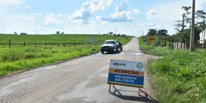 A pedido da população, Deracre coloca lombadas na AC-90