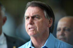 Bolsonaro sanciona novo prazo para servidores aderirem à previdência complementar