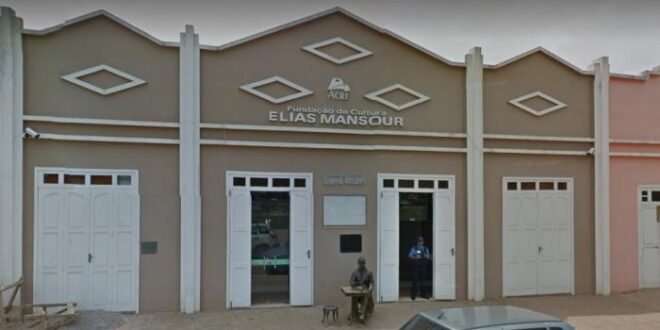 FEM promove espetáculo teatral gratuito em comemoração ao Dia do Servidor