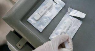 Testes positivos de Covid voltam a disparar no Brasil