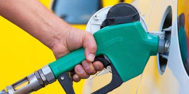 Política de preços de combustíveis da Petrobrás penaliza a população e aumenta o lucro dos acionistas