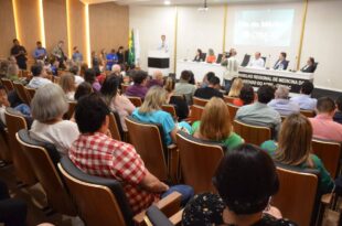 Médicos do Acre recebem homenagem do Conselho Regional de Medicina