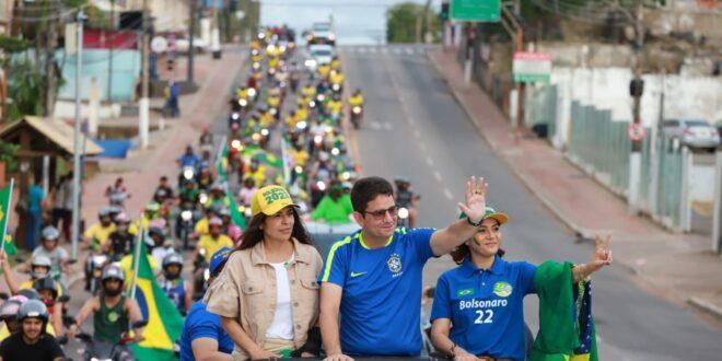 Gladson participa de carreata em apoio a Bolsonaro