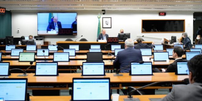 Conselho de Ética discute processos sobre quebra de decoro parlamentar