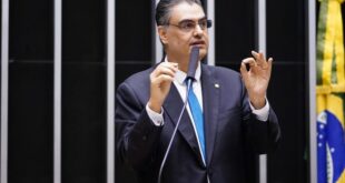 Câmara aprova projeto que regulamentaa o lobby