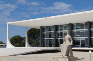 União ganha julgamento no STF e evita rombo estimado em R$ 472 bilhões