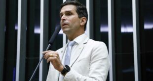Comissão aprova participação de associação médica na análise de novas tecnologias no SUS