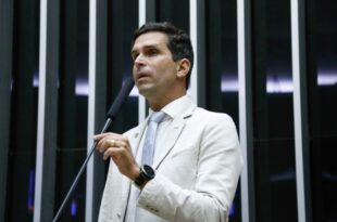 Comissão aprova participação de associação médica na análise de novas tecnologias no SUS