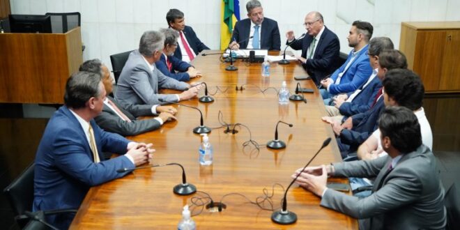 Novo governo fará emendas ao Orçamento de 2023 por meio do relator-geral