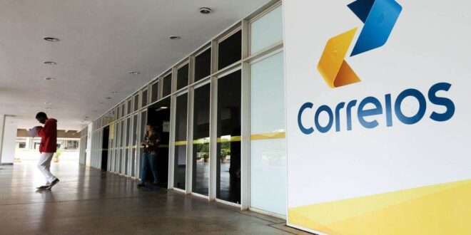Paulo Bernardo diz que grupo vai propor fim da privatização dos Correios