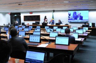 Conselho de Ética pode votar pareceres relativos a seis deputados nesta terça