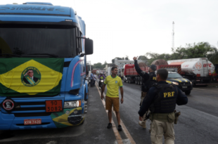 Estradas federais têm 13 interdições e cinco bloqueios, diz PRF