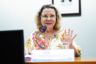 Entidades defendem centros de assistência integral no SUS para pessoas com autismo