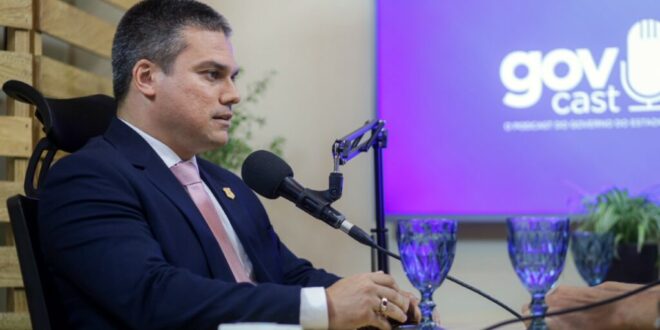 Delegado de polícia orienta sobre como se proteger de crimes virtuais